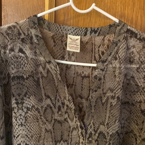 Faded Glory Blouse - Picture 3 of 6